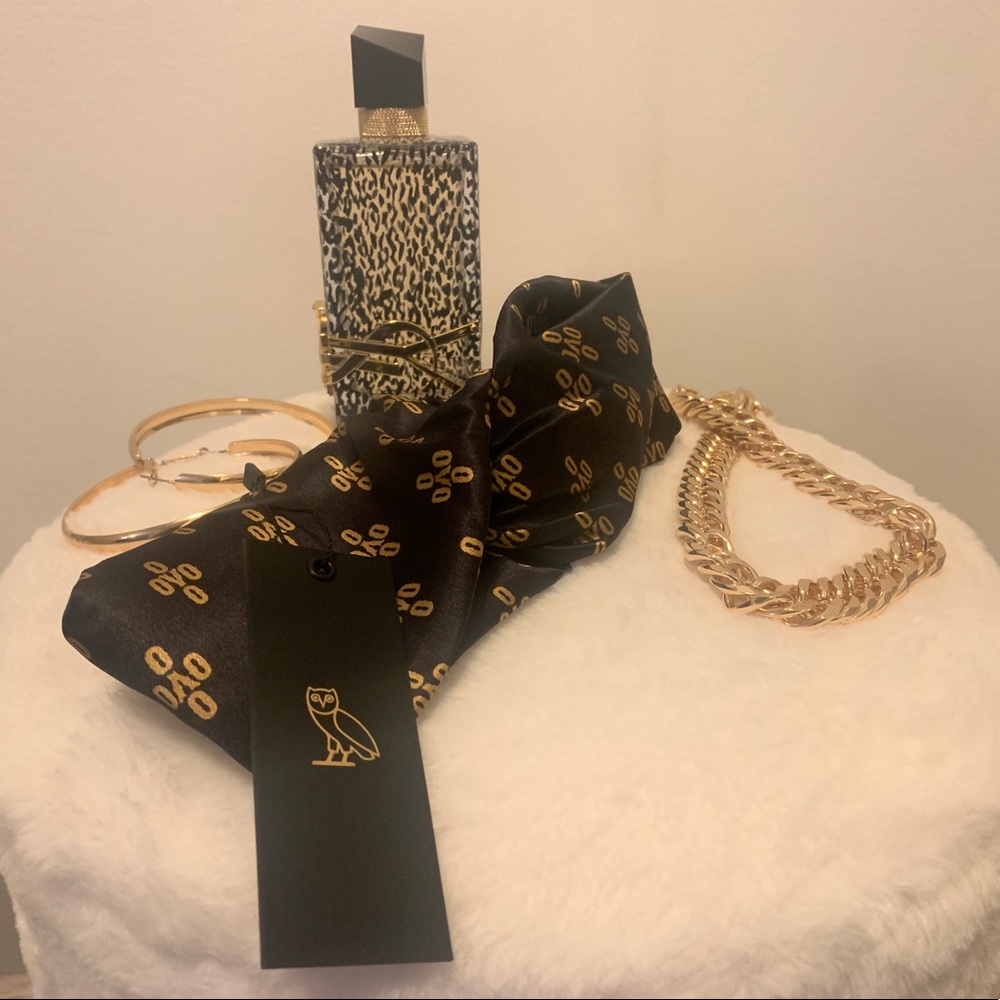 NWT Ovo silk head band